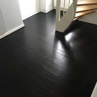 Mørkt gulv